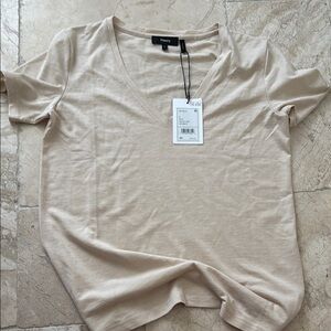 Theory Cream Short Sleeve Tee nwot